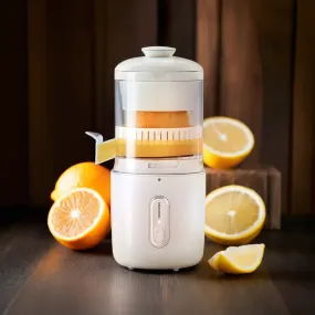 Compact Portable Fruit Juicer - Fresh Juice Anytime