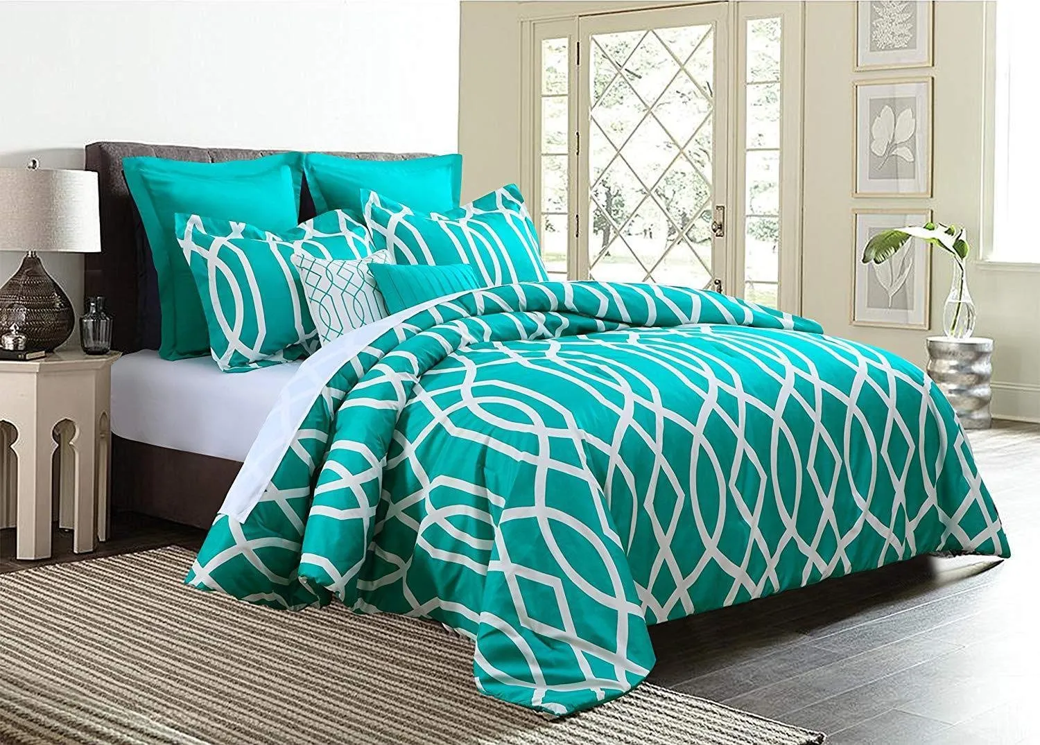 Luxurious 10-Piece Geometric Soft Comforter Set & Bed Sheets Limited-Time Sale!!