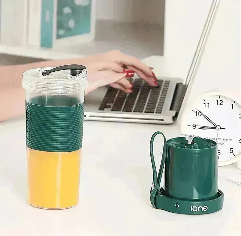 Portable USB Blender: Juicer & Smoothie Maker